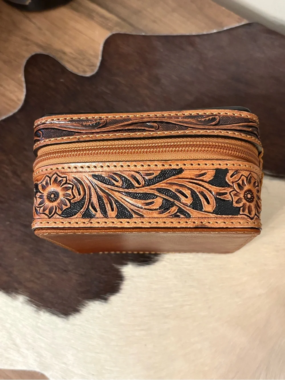 Hand-Tooled Floral Leather Jewelry Box in Tan and Black